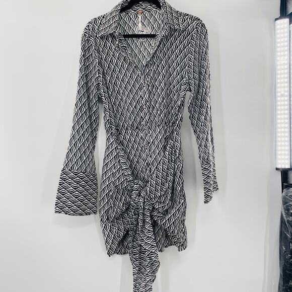 NEW Free People Rillo Beach Summer Shirtdress Small Black White Lightweight - Picture 11 of 16